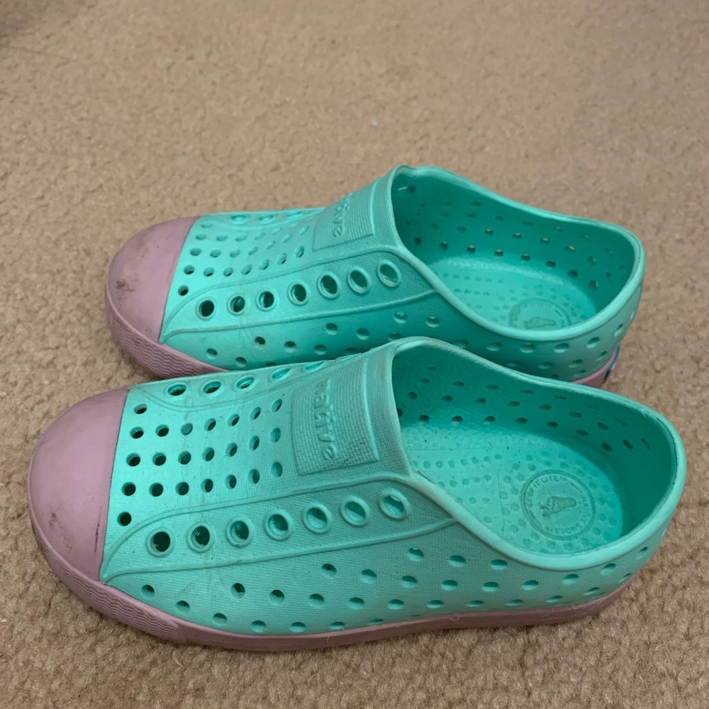 Native sandals - Picture 2 of 3